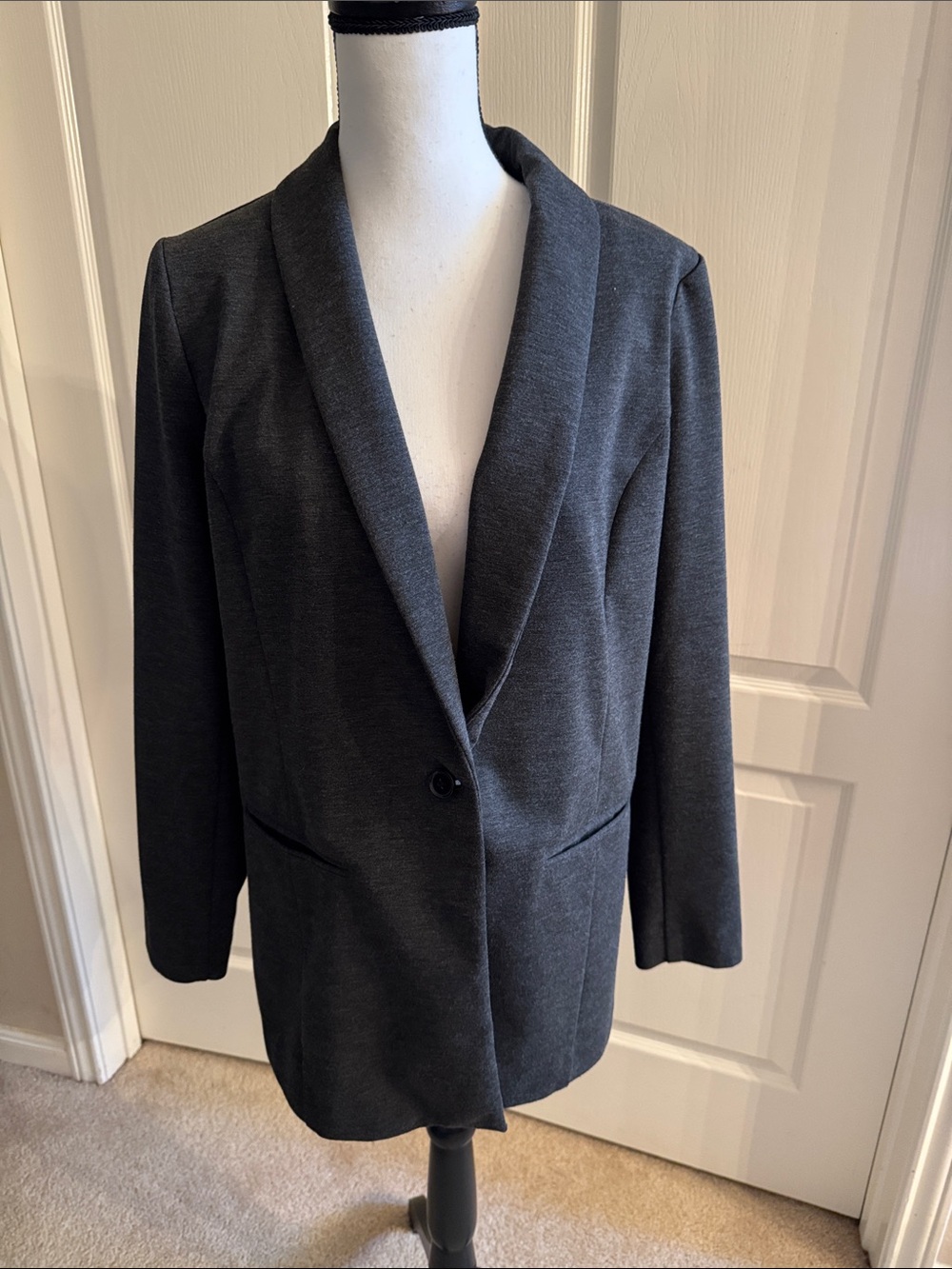 Charcoal Gray Shawl-Collar Blazer - Size Large